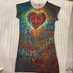 Cute Vintage Multicolor Peace Heart Ladies T-shirt Size Small